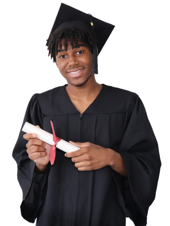 Photo de Ray, finissant de ChallengeU, avec son diplôme